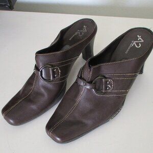 A2 by Aerosoles "Snapezoid" Womens Brown Leather Mule w/3" Heel - Size 7M